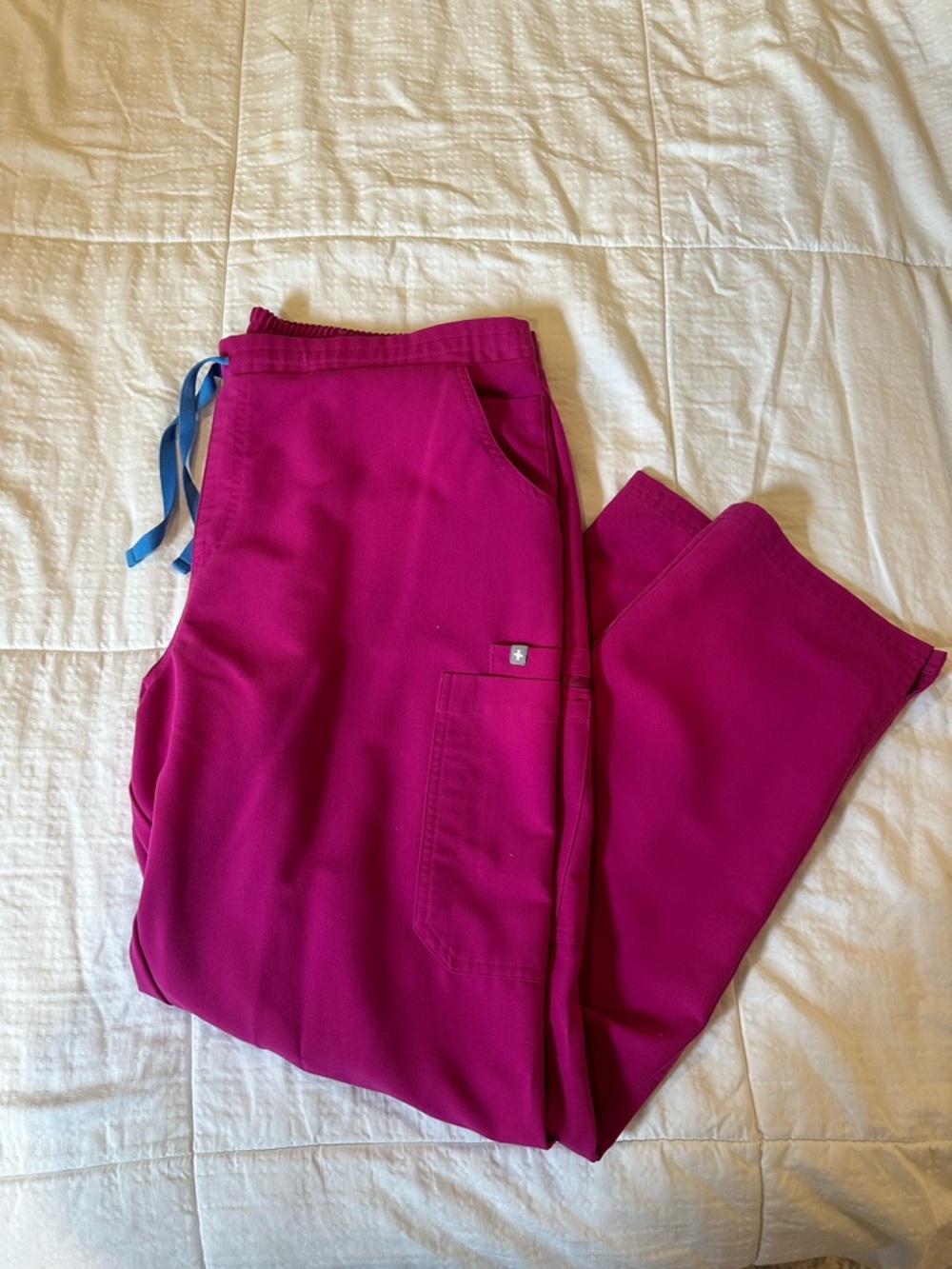 Figs Scrub Pants in Fuchsia Pink